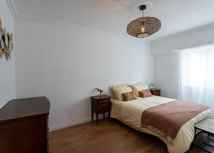 Mhouse Lease 3br Sea & Center *